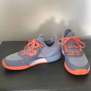 Adidas Women’s Adizero Defiant Bounce Tennis Shoe